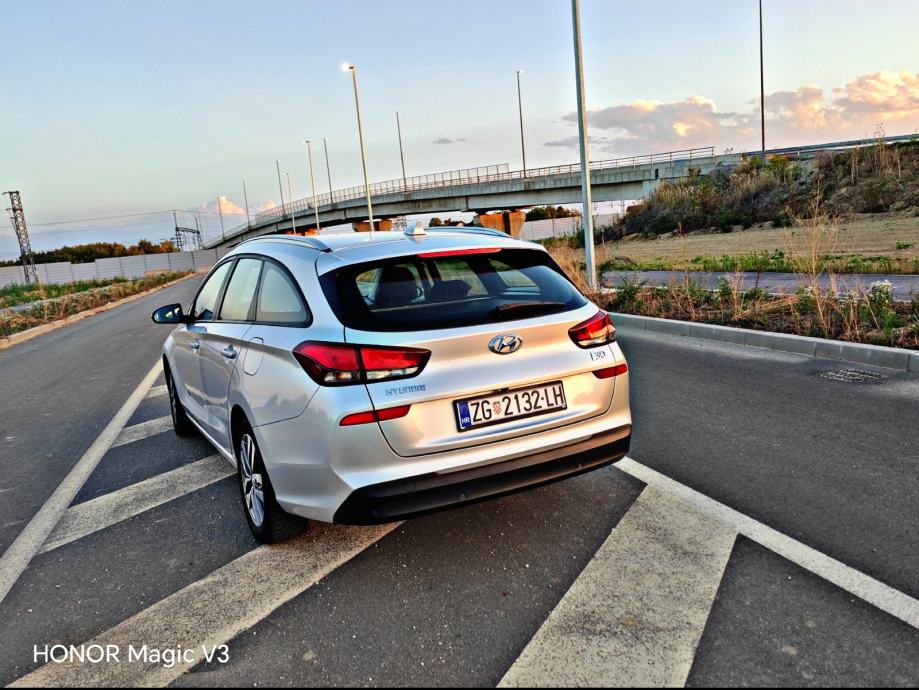 Hyundai i30 1.6 CRDi, fotografija 3