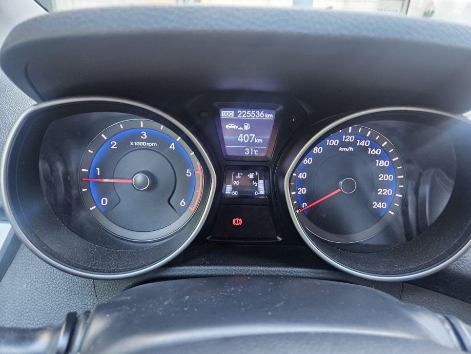 Hyundai i30 1,6 CRDi, fotografija 7
