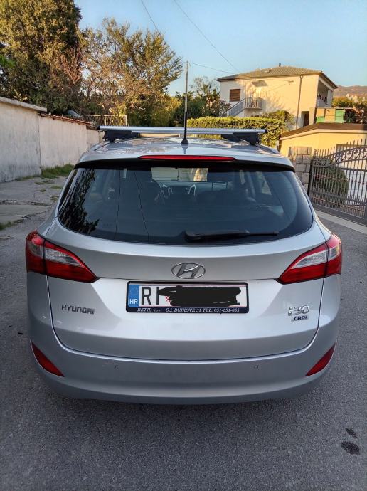 Hyundai i30 1,6 CRDi 79.000km!!! reg:03.2027., fotografija 3