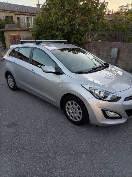 Hyundai i30 1,6 CRDi 79.000km!!! reg:03.2027., fotografija 5