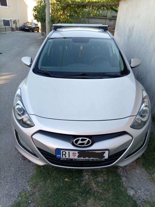Hyundai i30 1,6 CRDi 79.000km!!! reg:03.2027., fotografija 6