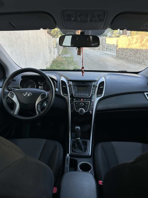 Hyundai i30 1,6 CRDi 79.000km!!! reg:03.2027., fotografija 8