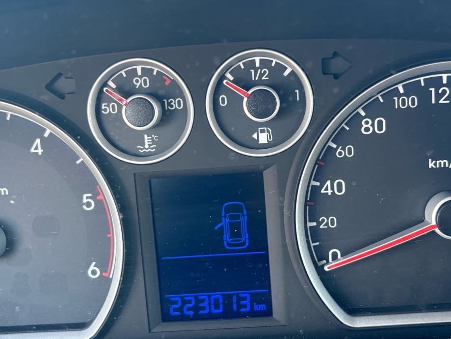 Hyundai i30 1.6 crdi, fotografija 4