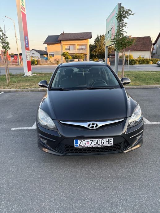 Hyundai i30 1.6 crdi, fotografija 2