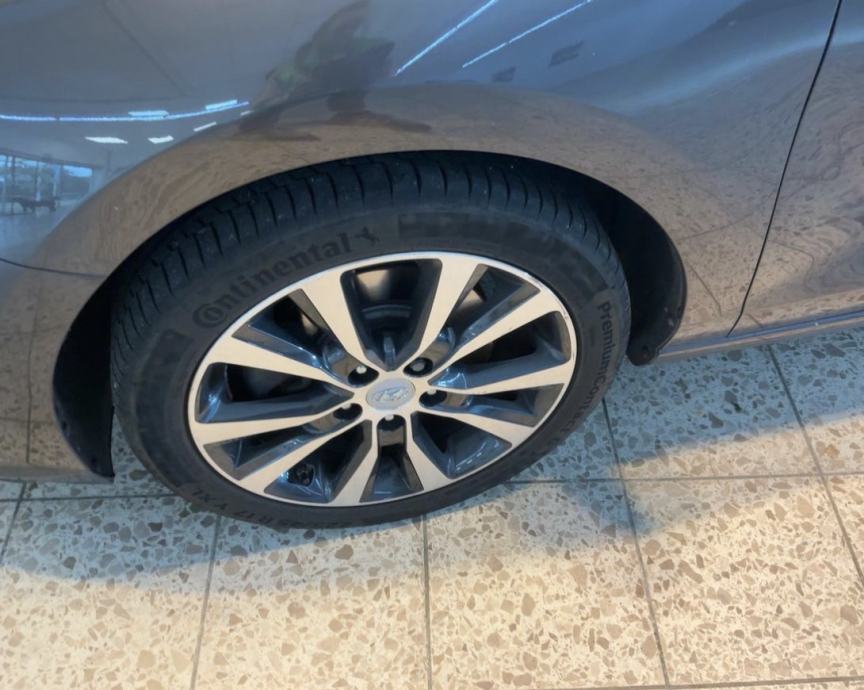 Hyundai i30 1.6 CRDi, fotografija 2