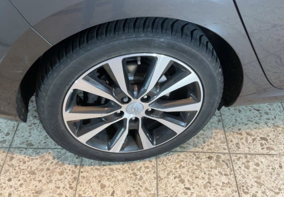 Hyundai i30 1.6 CRDi, fotografija 7