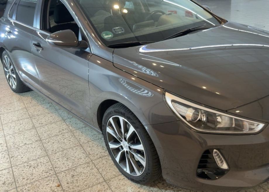 Hyundai i30 1.6 CRDi, fotografija 8