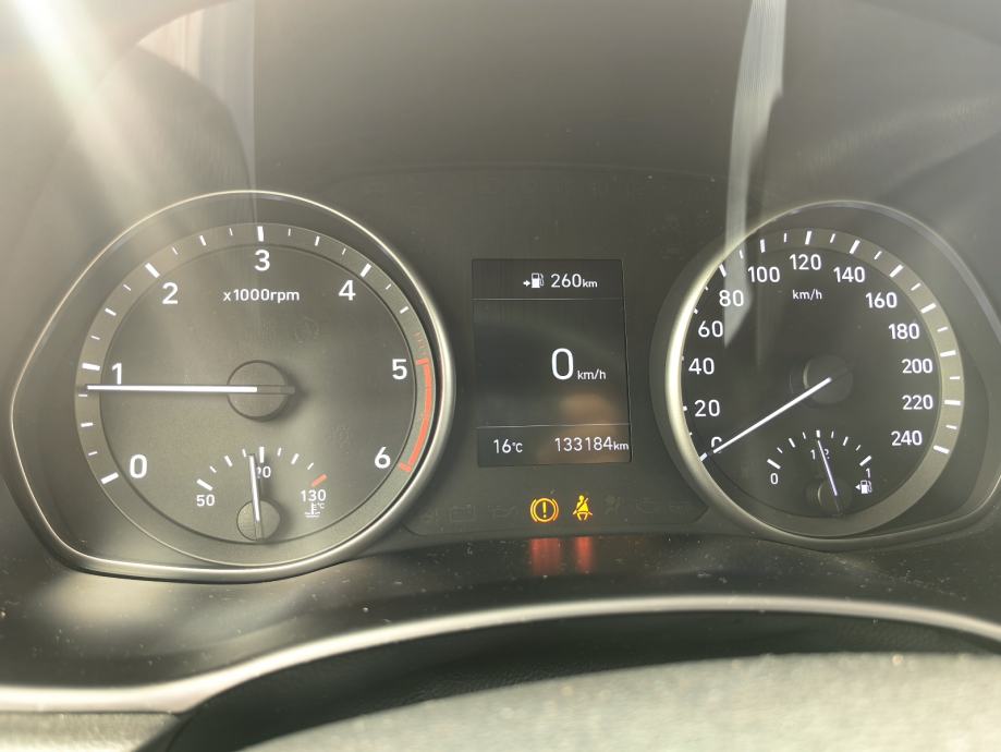 Hyundai i30 1,6 CRDi, fotografija 13