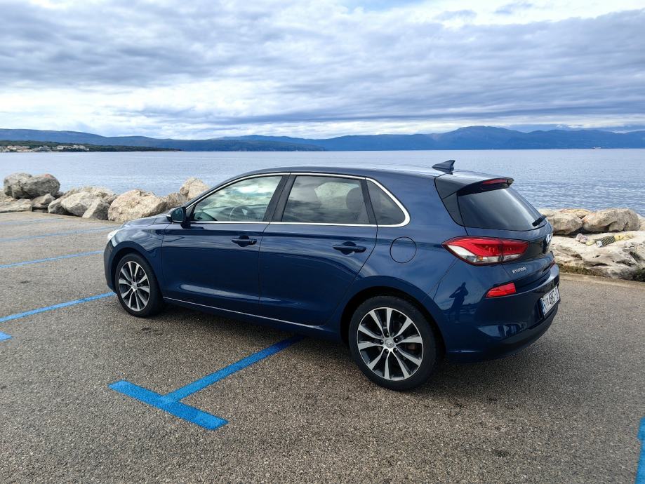 Hyundai i30 1,6 CRDi, fotografija 3