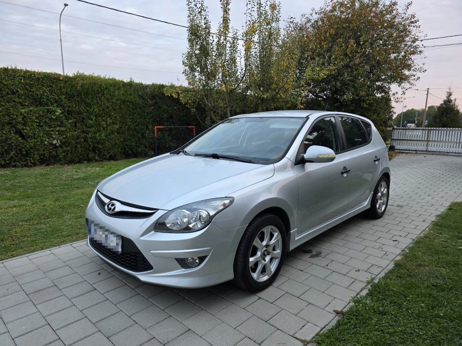 Hyundai i30 1,6 CRDi, pogled izvana - slika 4