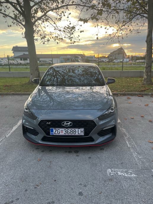Hyundai i30 2.0 T-GDI, fotografija 12