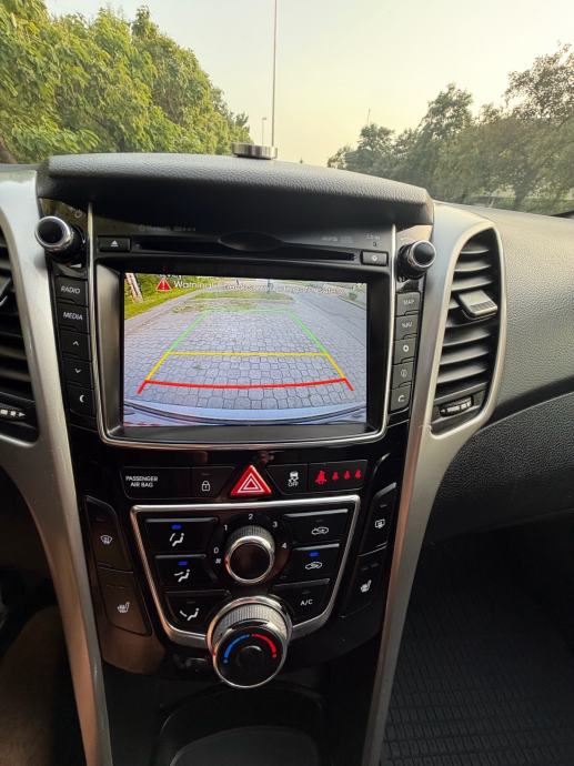 Hyundai i30 CW 1,6 CRDi, fotografija 5