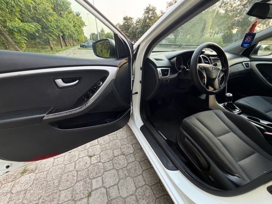 Hyundai i30 CW 1,6 CRDi, fotografija 4