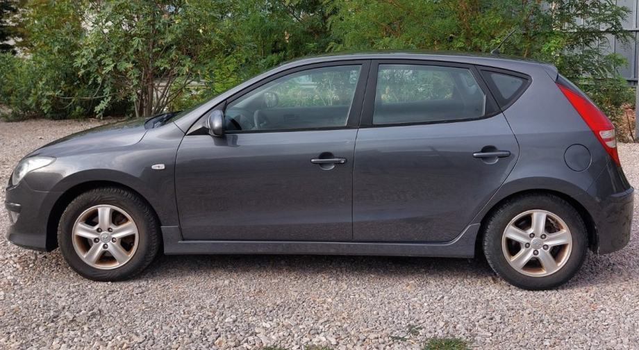 Hyundai i30 CW 1,6 CRDi, fotografija 2