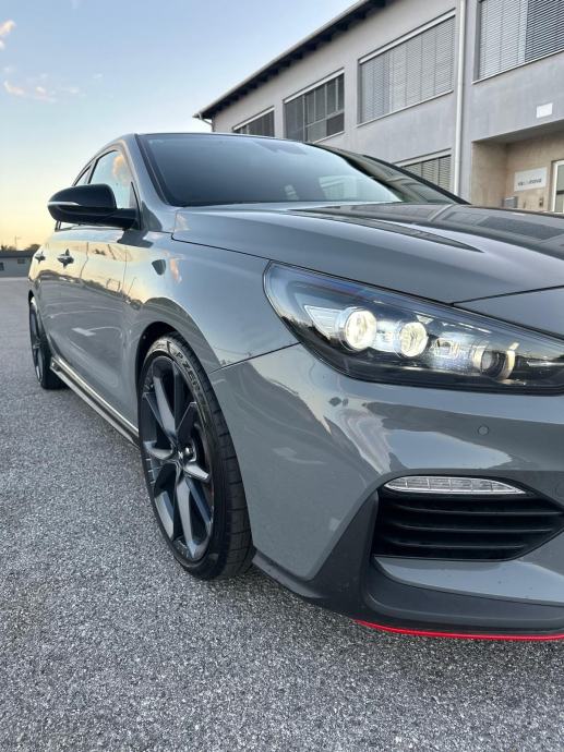 Hyundai i30 Fastback N perfomance, fotografija 9