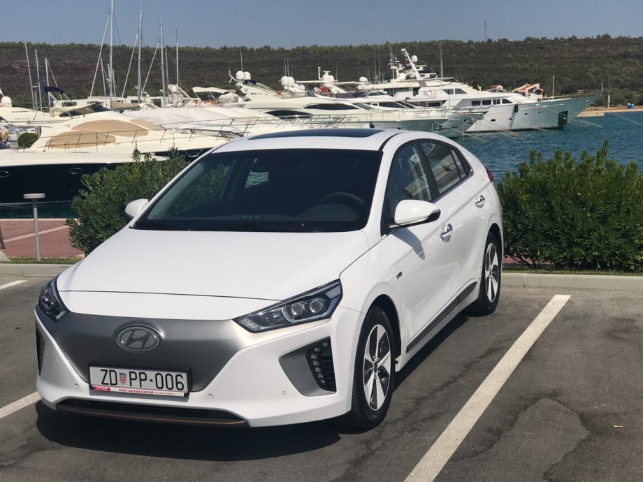 Hyundai i30 IONIQ EV, električno vozilo automatik, 2017 god.