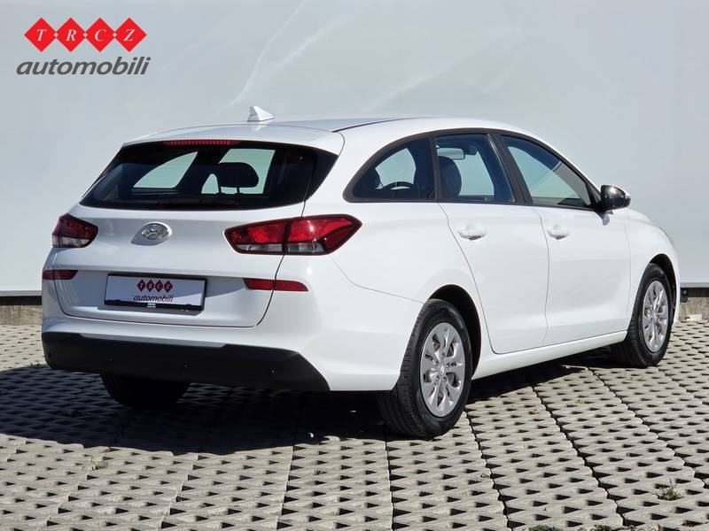 HYUNDAI I30 SW 1.0 TGDI, fotografija 4