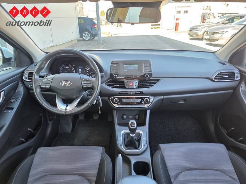 HYUNDAI I30 SW 1.0 TGDI, fotografija 8