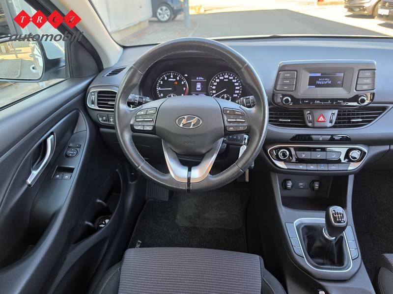 HYUNDAI I30 SW 1.0 TGDI, fotografija 9