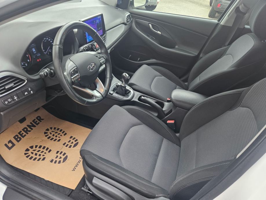 Hyundai i30 SW 1.4+LPG,97000 km,HR AUTO,GARANCJA 24 MJESECA!, fotografija 7