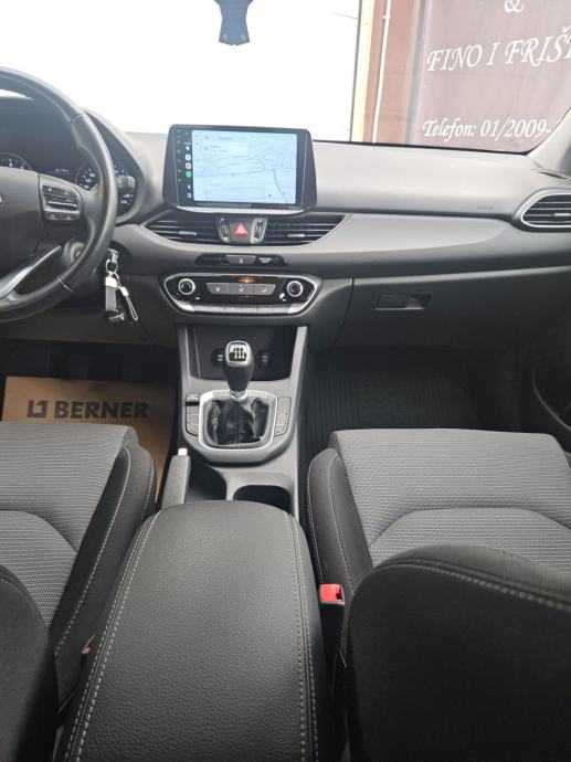 Hyundai i30 SW 1.4+LPG,97000 km,HR AUTO,GARANCJA 24 MJESECA!, fotografija 10