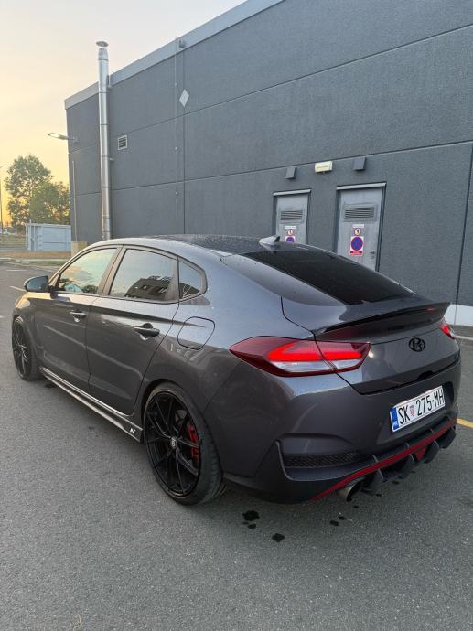Hyundai i30N Performance Fastback, fotografija 3