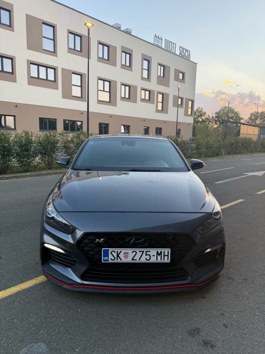 Hyundai i30N Performance Fastback, fotografija 9