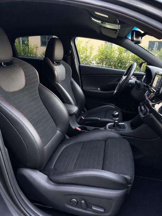 Hyundai i30N Performance Fastback, fotografija 10