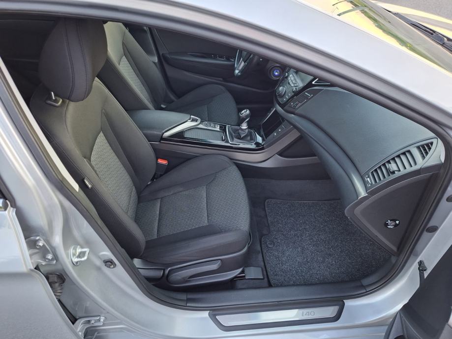 HYUNDAI I40 1,6 CRDI, HR VOZILO, fotografija 7