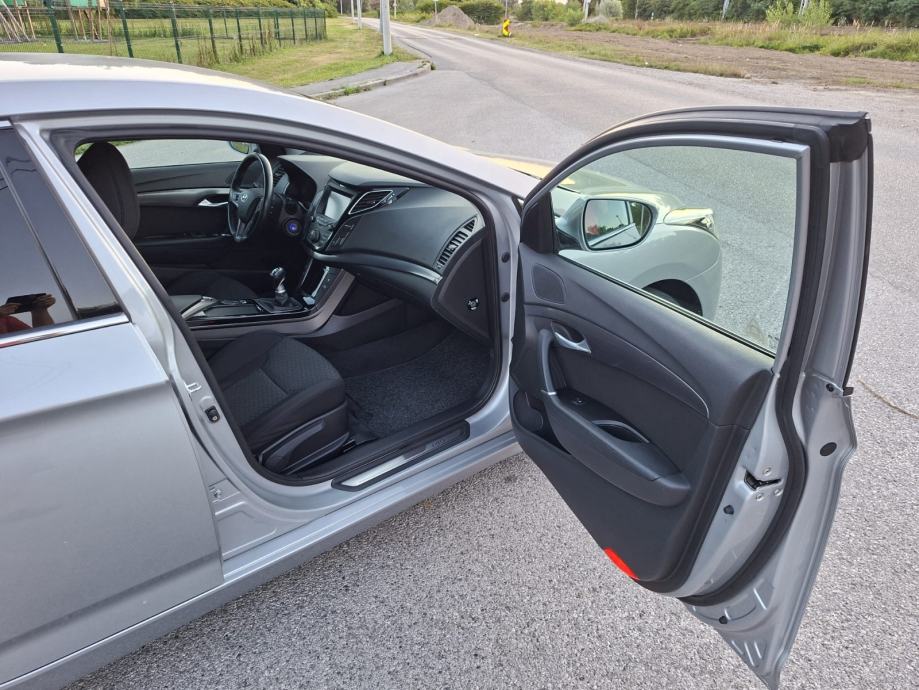 HYUNDAI I40 1,6 CRDI, HR VOZILO, fotografija 11