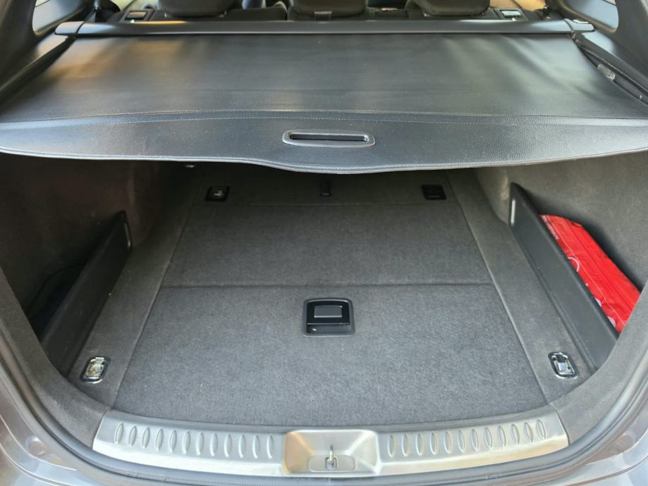 Hyundai i40 CW 1,7 CRDi //DIG.KLIMA//XENON//ALU//REG 06/27//, fotografija 19