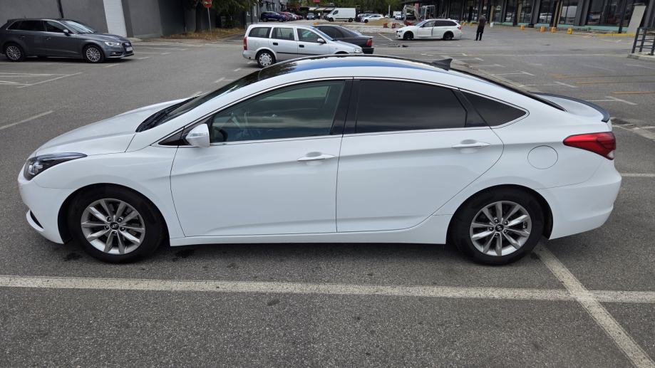 Hyundai i40 1,7, fotografija 7