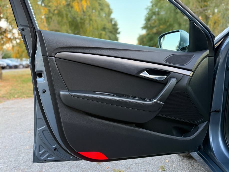 Hyundai i40 1,7crdi EDITION-141ks-BI XENON-RADAR-R.KAMERA-LANE ASSIST, fotografija 9