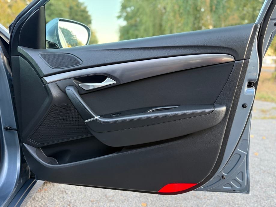 Hyundai i40 1,7crdi EDITION-141ks-BI XENON-RADAR-R.KAMERA-LANE ASSIST, fotografija 19