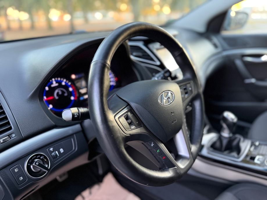Hyundai i40 1,7crdi EDITION-141ks-BI XENON-RADAR-R.KAMERA-LANE ASSIST, fotografija 12