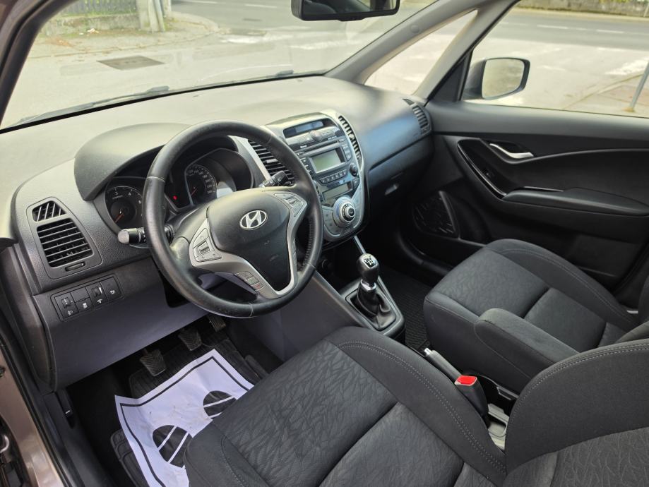 Hyundai ix20 1.4 CRDI // REG 1 GOD // KLIMA //, fotografija 11
