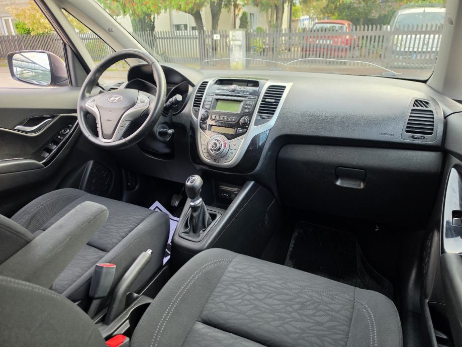 Hyundai ix20 1.4 CRDI // REG 1 GOD // KLIMA //, fotografija 16