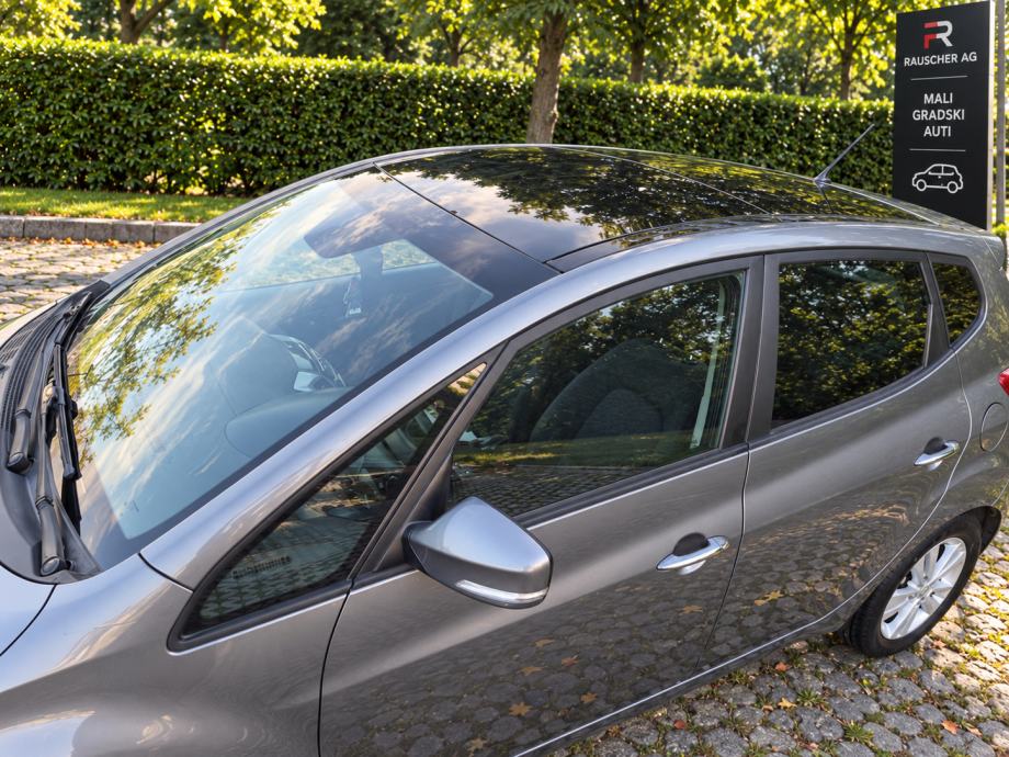 Hyundai ix20 1.6 CRDi - JESENSKI TJEDNI BON- LIMITED EDITION: PANORAMA, fotografija 8