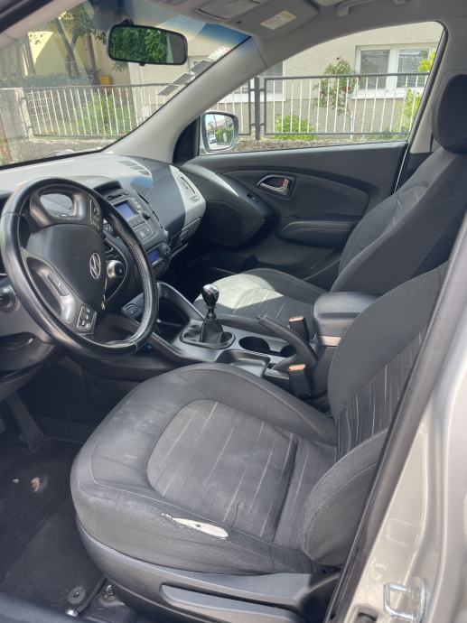 Hyundai ix35 1.7 CRDi (2015.) – Reg. 04/2027, ovlašteni servis, fotografija 8