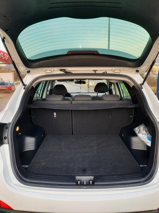 Hyundai ix35 1,7 CRDi, fotografija 11