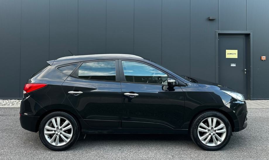 Hyundai ix35 2,0 GLS 4WD Automatik*Hr.Auto*Kamera*Koža*Odlično stanje*, fotografija 7