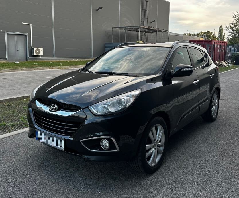 Hyundai ix35 2,0 GLS 4WD Automatik*Hr.Auto*Kamera*Koža*Odlično stanje*, fotografija 3