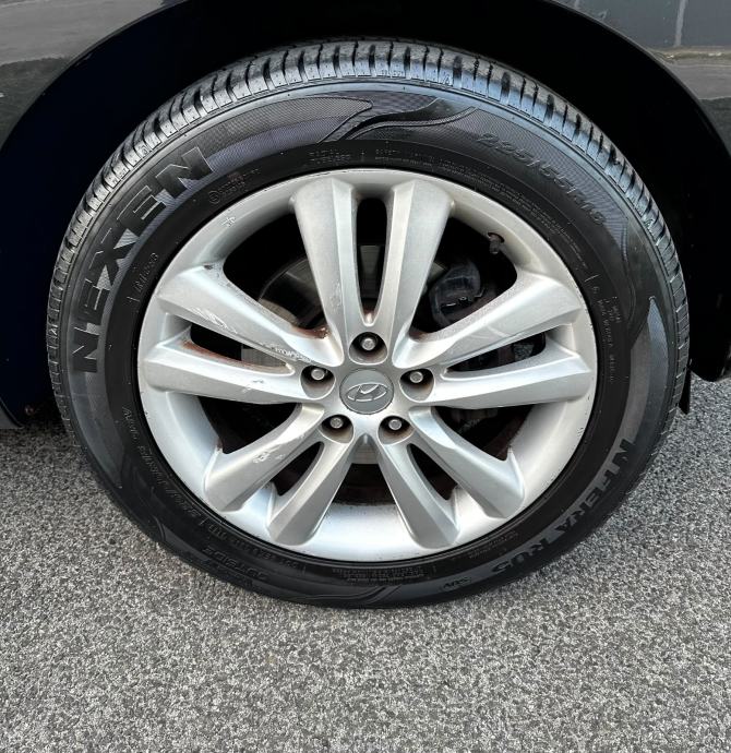Hyundai ix35 2,0 GLS 4WD Automatik*Hr.Auto*Kamera*Koža*Odlično stanje*, fotografija 18