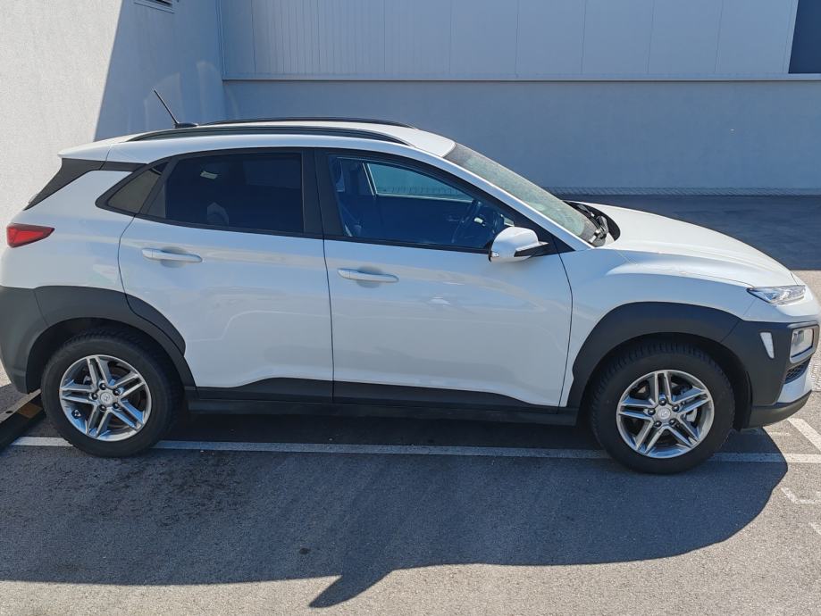 Hyundai Kona 1,0 T-GDI, fotografija 3