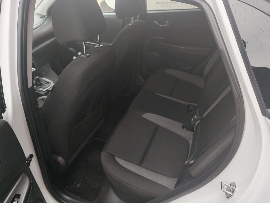Hyundai Kona 1,0 T-GDI, fotografija 17