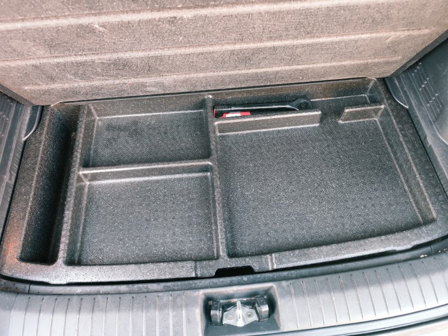 Hyundai Kona 1,6 CRDi, fotografija 17