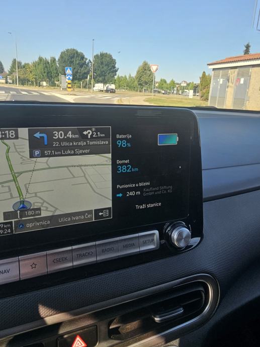 Hyundai Kona 39,2 kWh automatik, fotografija 12