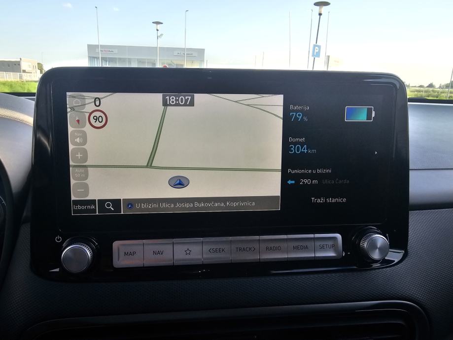 Hyundai Kona 39,2 kWh automatik, fotografija 13
