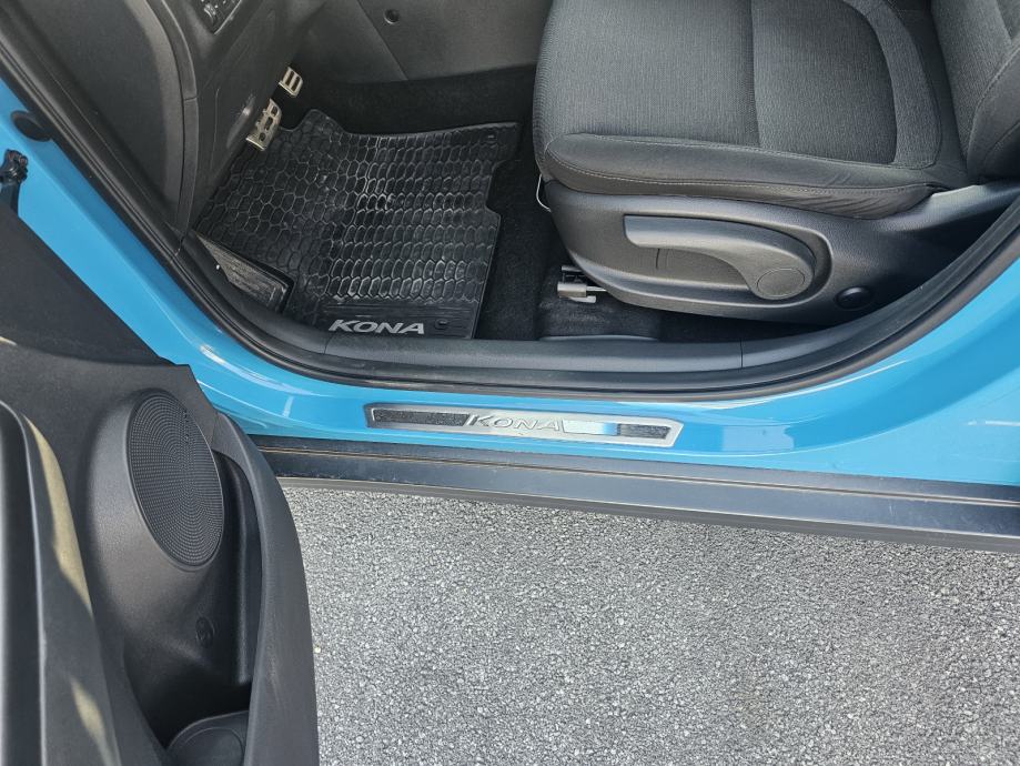 Hyundai Kona 39,2 kWh automatik, fotografija 8