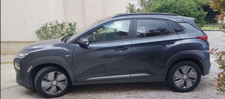 Hyundai Kona EV automatik 64kWh, fotografija 2